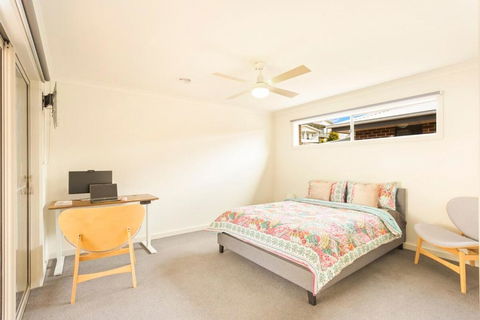 Family W Large Pool & Game Garage Wlk To Beach - Holiday Cairns 3