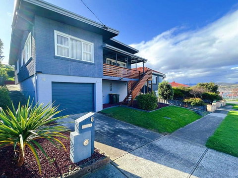 Fonton Blue Holiday Home Close To City And Airport - Holiday Cairns 0