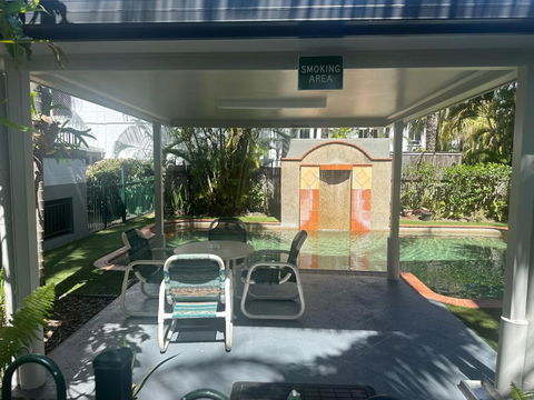 Fantastic Self-contained 1 Bedroom Apartment In Cairns North - Holiday Cairns 4