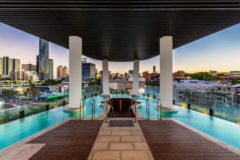 FV By Peppers - Holiday Cairns 0