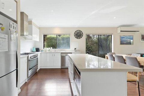 Gemstone At Sunderland Bay - Holiday Cairns 3