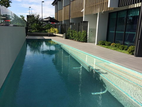 Glen Hotel And Suites - Holiday Cairns 2