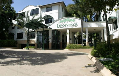 Grosvenor Cairns 1 Bdr self-contained Studio