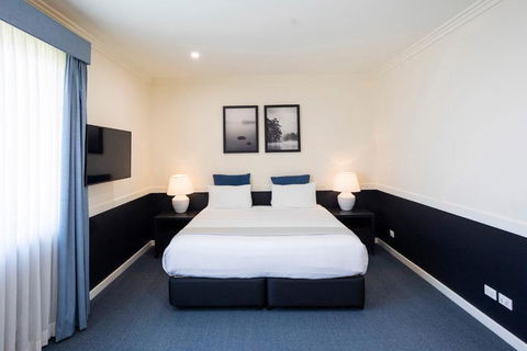 Hawkesbury Race Club Motel - Holiday Cairns 0