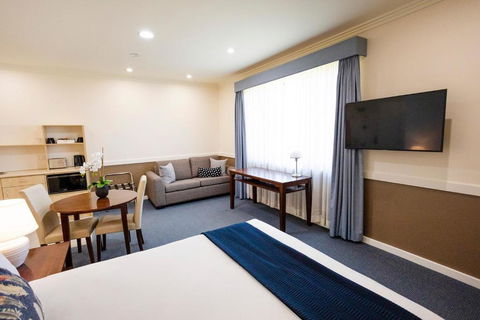 Hawkesbury Race Club Motel - Holiday Cairns 2