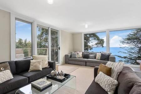 Hidden Bay Retreat-5 Bed- 15min To Hobart - Holiday Cairns 1