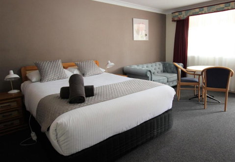 Highlands Motor Inn - Holiday Cairns 3