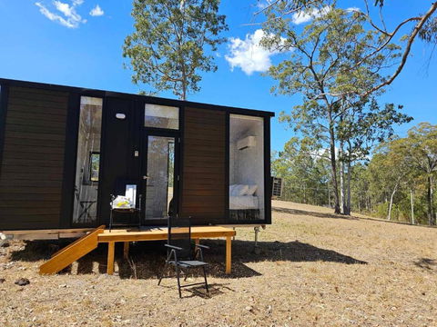 Hillside Cottage By Tiny Away - Holiday Cairns 1