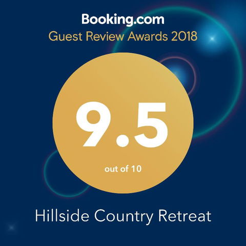 Hillside Country Retreat - Holiday Cairns 1