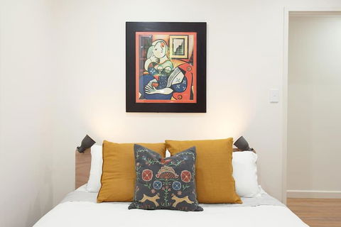 Huge 3 Bed Camperdown Garden Apt W Parking Aircon - Holiday Cairns 3
