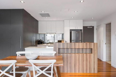 Hotel Lifestyle Home Living In Williamstown - Holiday Cairns 2
