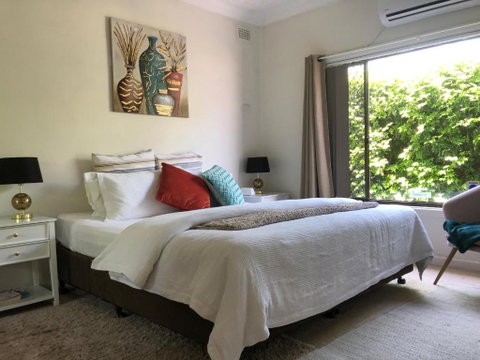 Hotel Style Monterey Guest Studio Near Hospitals, Beach And Airport - Holiday Cairns 2