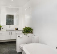 Aditi - timber vacation home - Holiday Cairns