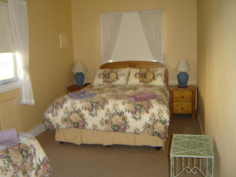 Albany Historic Cottage - Holiday Cairns 3