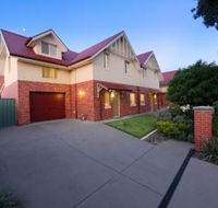 Albury Suites - Schubach Street - Holiday Cairns