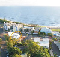 Alex Beach House - Holiday Cairns