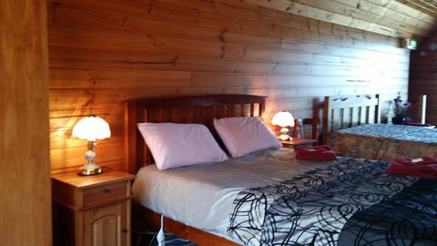 Alexanders Of Richmond - Holiday Cairns 1