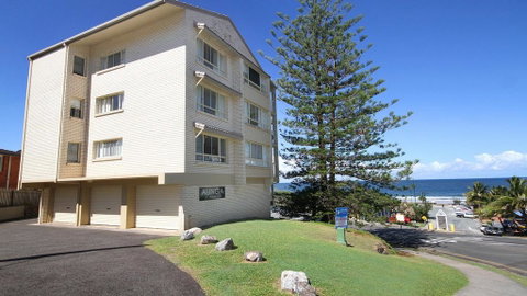Alinga Unit 4, Amazing Ocean Views - Holiday Cairns 2
