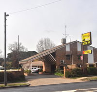 All Travellers Motor Inn - Holiday Cairns