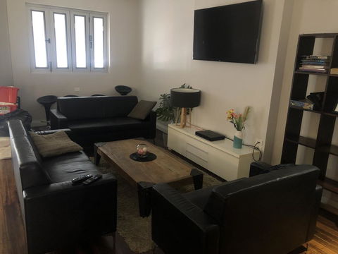 Alloggio Studios On King - Holiday Cairns 1