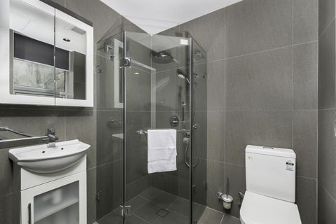 Alloggio Studios On King - Holiday Cairns 3