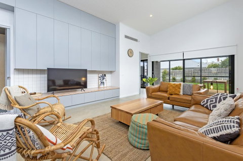 Allure On Barclay - Holiday Cairns 0
