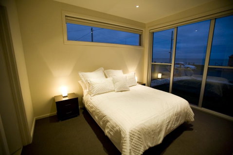 Aloha Beachfront Port Fairy - Holiday Cairns 3