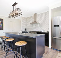 Alpine Knights Stylish Luxury - Holiday Cairns