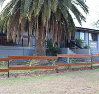 Amble Inn - Holiday Cairns