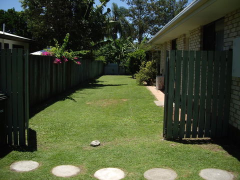 Anchor In - Holiday Cairns 3