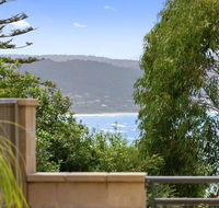 APARTMENT 23 PACIFIC APARTMENTS - sit on the deck and soak in the view - Holiday Cairns