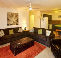 Apartment with Inground Pool - Holiday Cairns