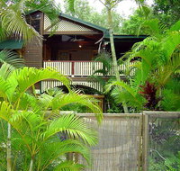 Appian Beach House - Holiday Cairns