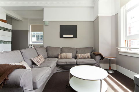 Apt - Sunny With Views - Holiday Cairns 0