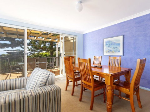 Aquarius Apartment 7 - Holiday Cairns 1