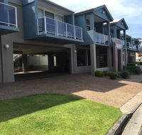 Aquarius Apartments Mollymook - Holiday Cairns