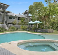 AquawatersBelongil - Holiday Cairns