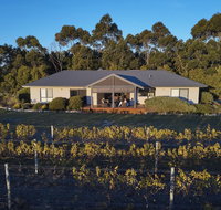 Arimia Estate Guesthouse - Holiday Cairns