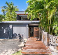 Arya Holiday House Byron Bay - Holiday Cairns