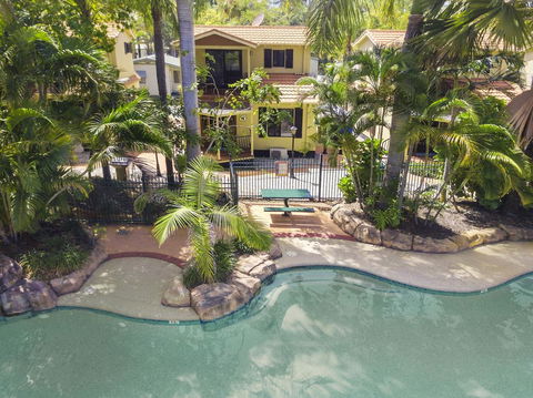 Ashmore Palms Holiday Village - Holiday Cairns 0