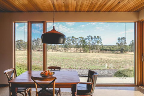 Luxury Retreat At Barham Avocados - Holiday Cairns 3