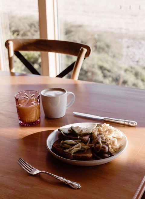 Luxury Retreat At Barham Avocados - Holiday Cairns 1