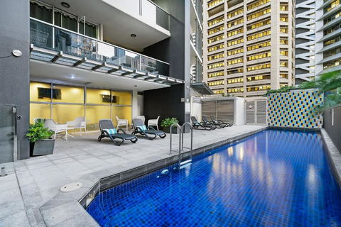 M On Mary Suites Brisbane City - Holiday Cairns 1