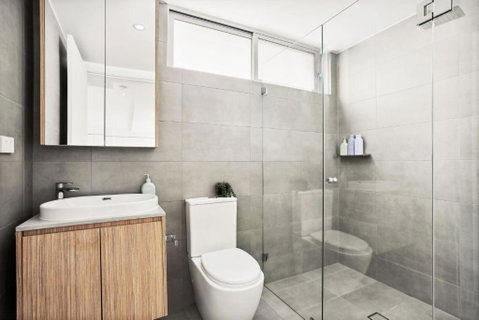Modern 2BD In Trendy Inner West - Holiday Cairns 3