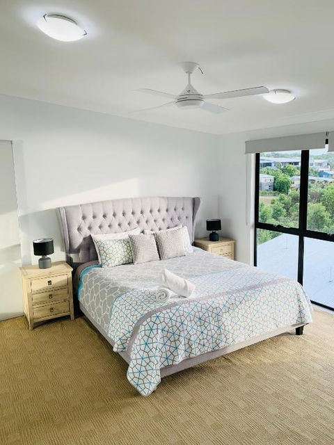 Moreton Magnificent Views - Holiday Cairns 2