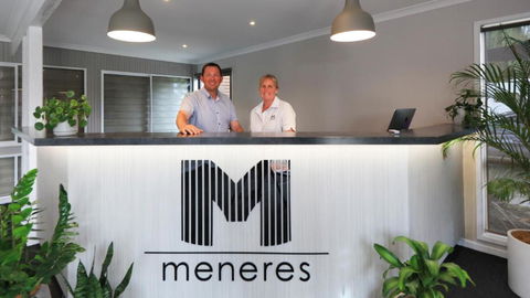 Motel Meneres - Holiday Cairns 1