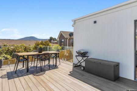 Mountain View Villa-close To Shops-10min To CBD - Holiday Cairns 0