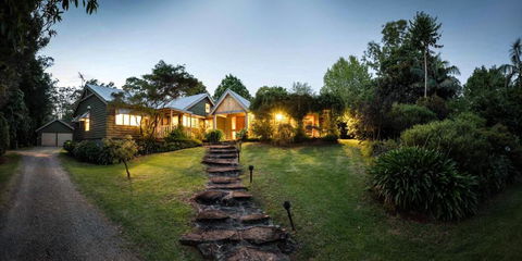 Mt Glorious Getaways - Holiday Cairns 2