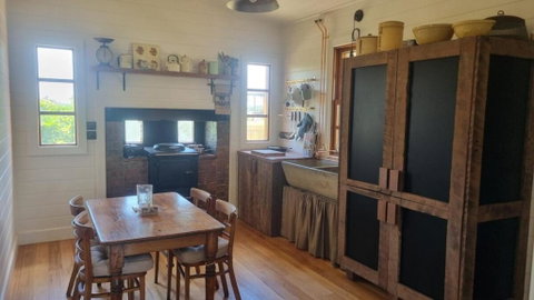Myrtlebank Cottage Farmstay - Holiday Cairns 1