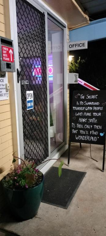 Nationwide Motel - Holiday Cairns 1